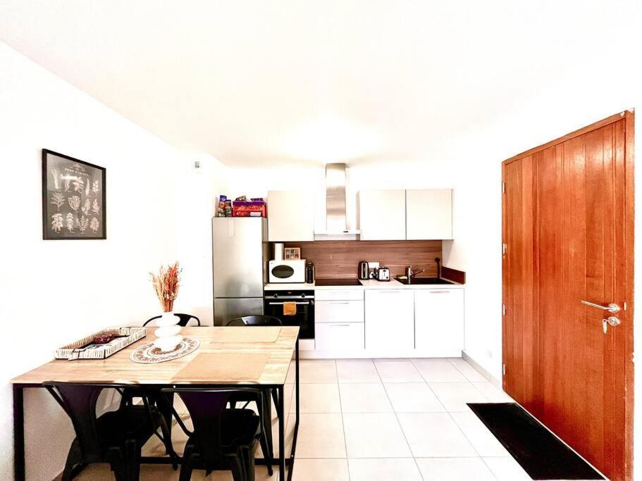 Appartement Terrasse St Florent سانت فلوران المظهر الخارجي الصورة