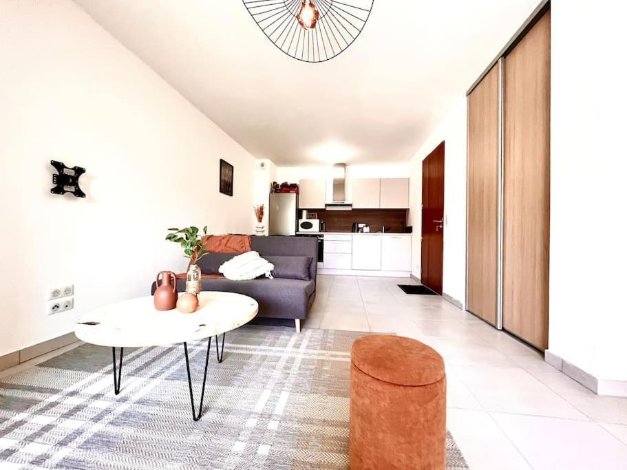 Appartement Terrasse St Florent سانت فلوران المظهر الخارجي الصورة